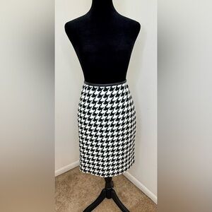 Talbots wool blend preppy Houndstooth above knee skirt faux leather trim 6 P
